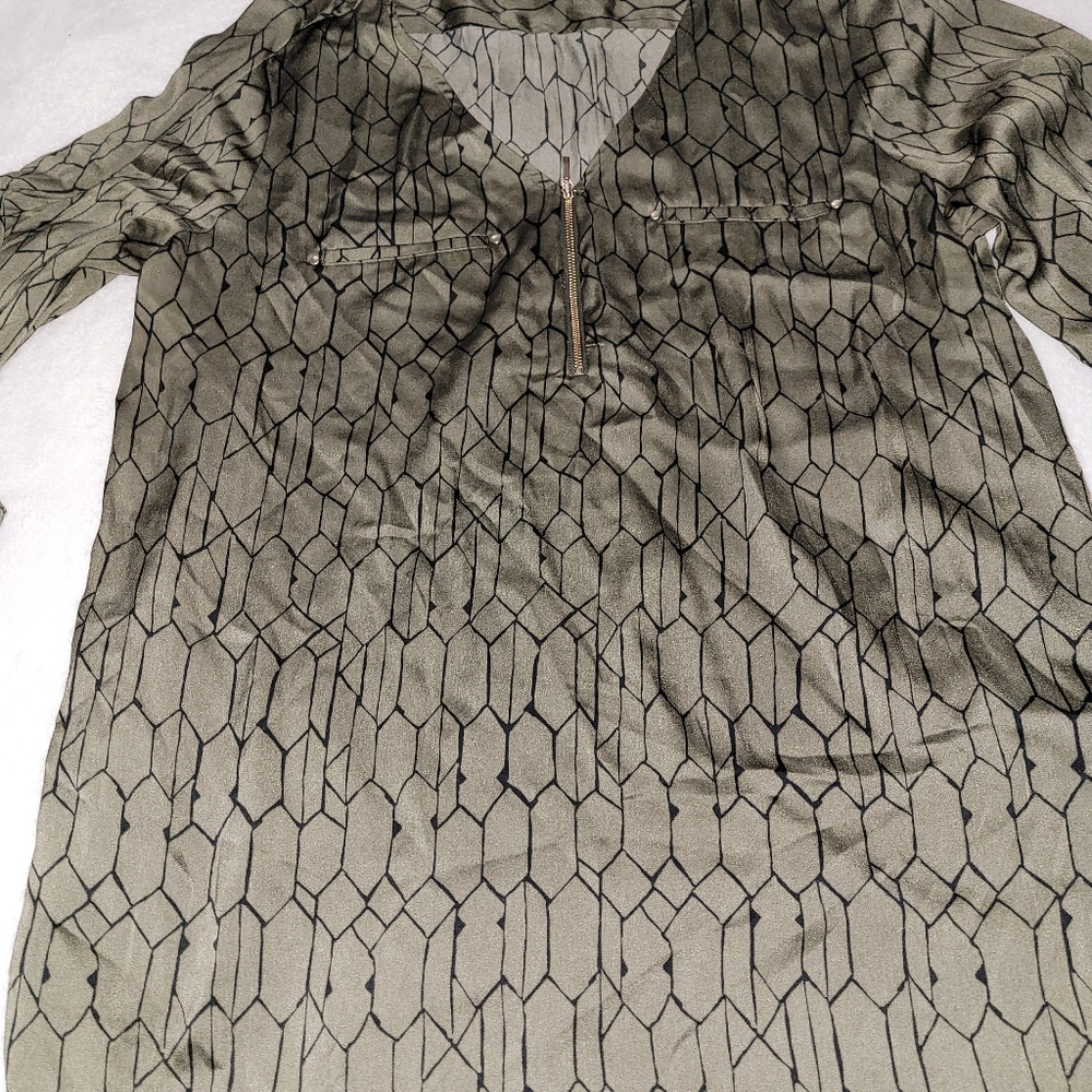 Women's blouse